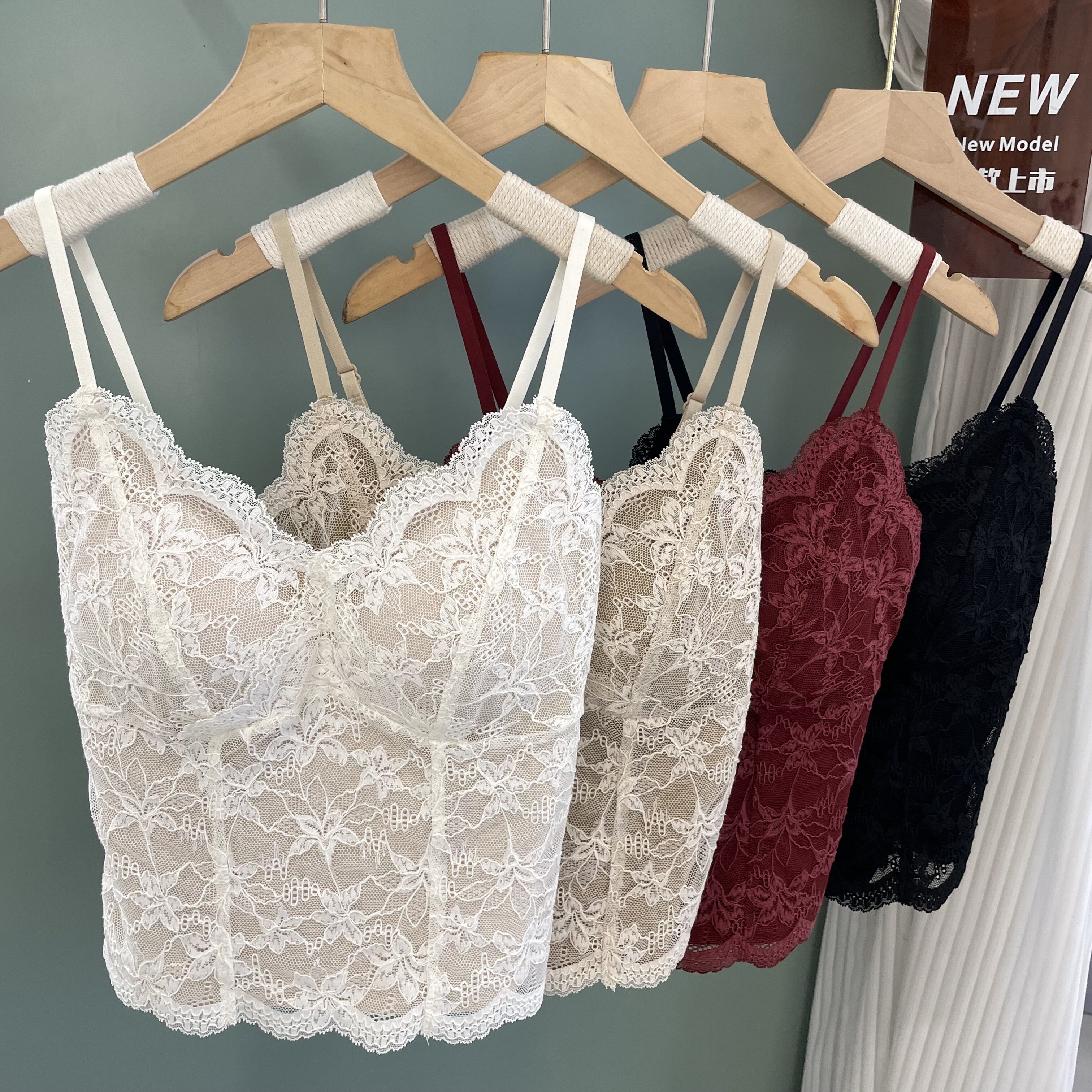 米娅林6099纯欲风性感蕾丝美背吊带女新款带胸垫聚拢磨毛打底背心