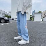 蓝色
