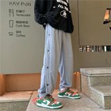 灰色