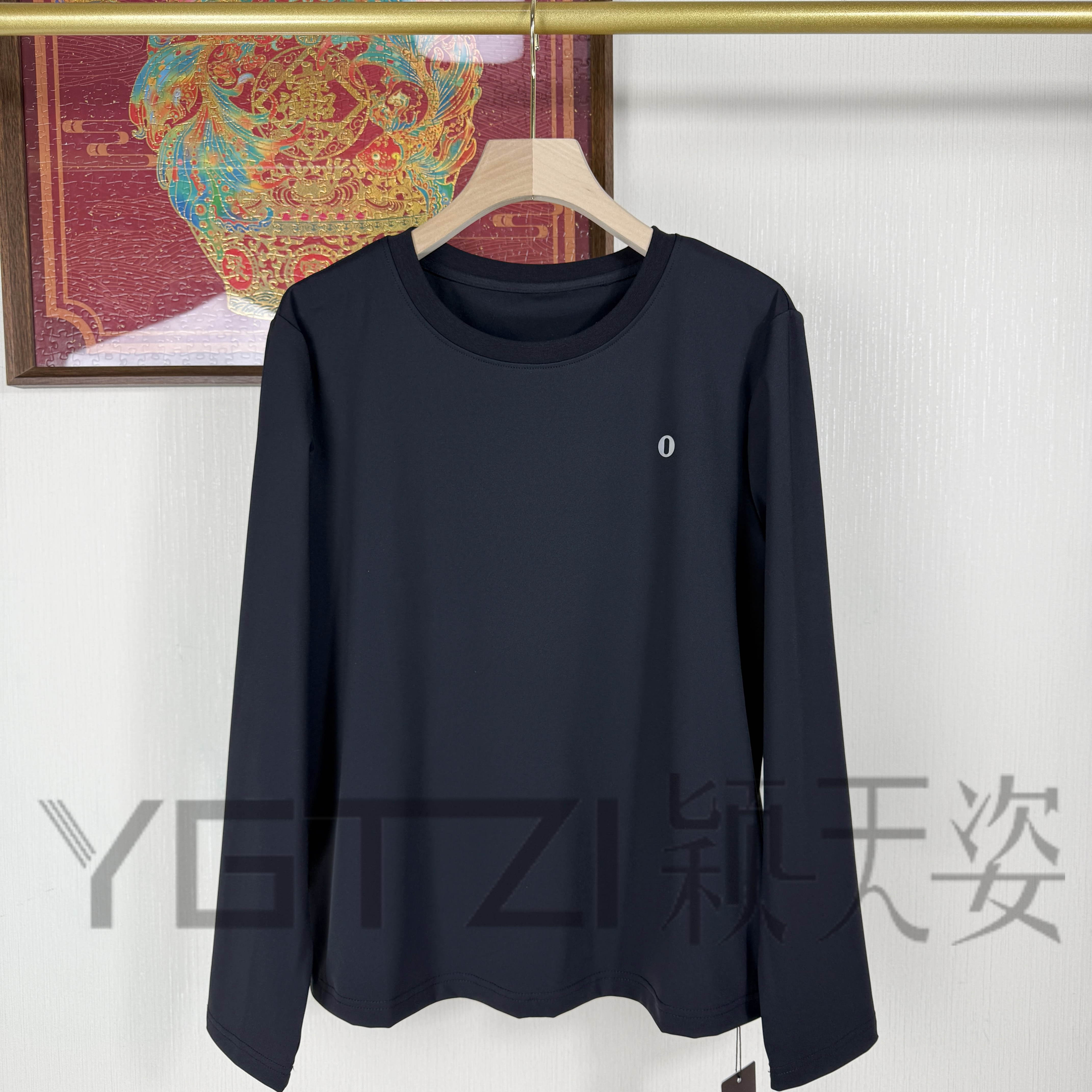 菲玛掂2025秋冬新款休闲圆领卫衣