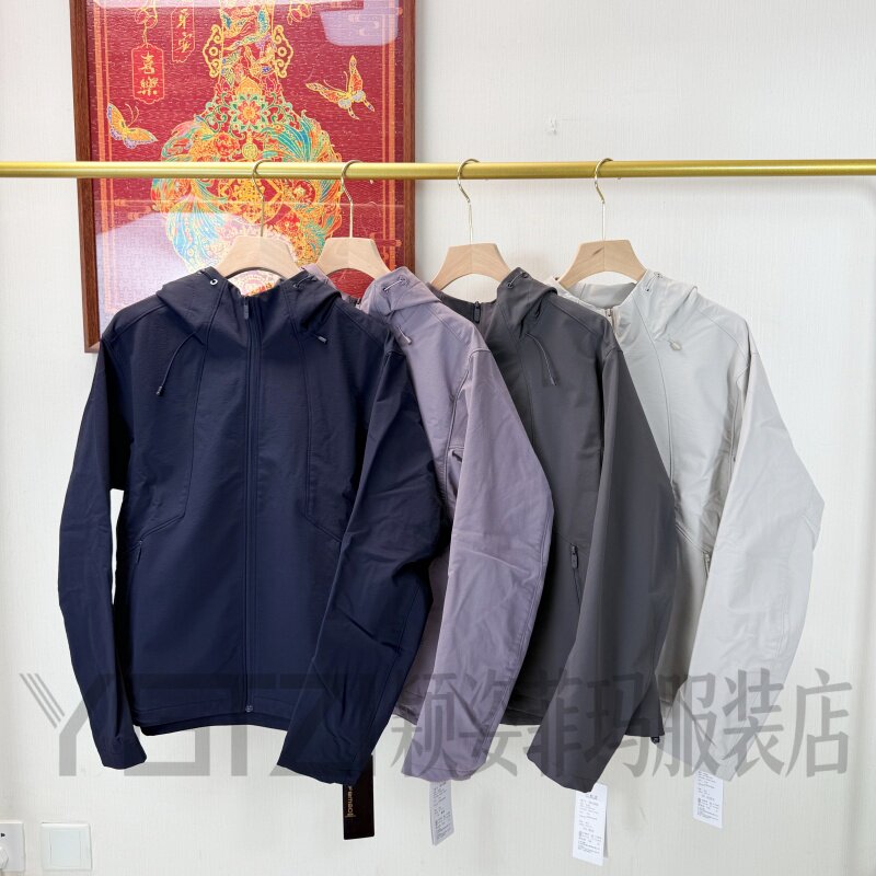 菲玛掂秋季新款连帽内衬短外套