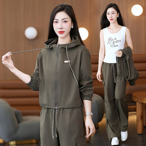 春秋女连帽显瘦运动三件套