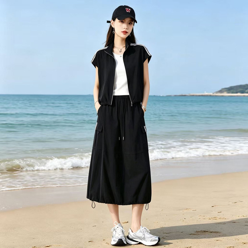 户外风黑色无袖马甲套装女夏季百搭休闲三件套裙2026新款休闲运动