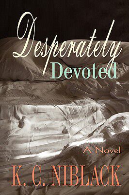 【预售】Desperately Devoted