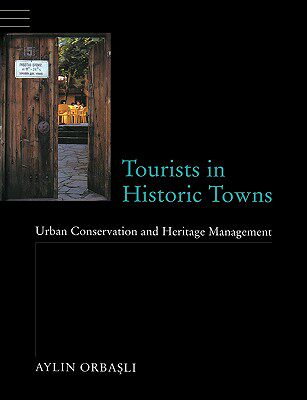 【预售】Tourists in Historic Towns