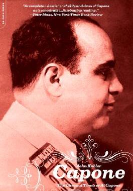 【预售】Capone: The Life and World of Al Capone