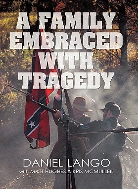 【预售】A Family Embraced with Tragedy