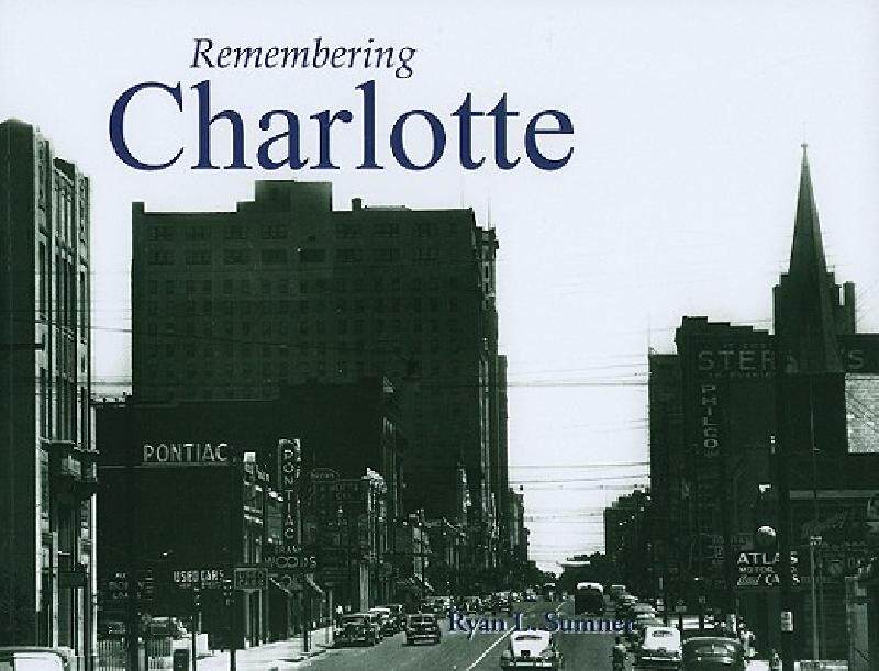【预售】Remembering Charlotte