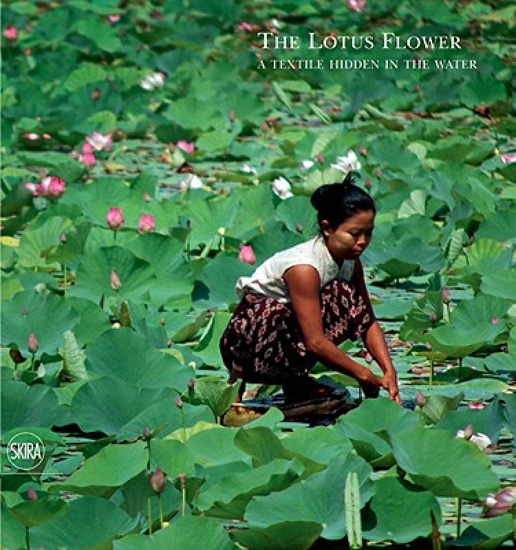 【预售】The Lotus Flower: A Textile Hidden in the Water