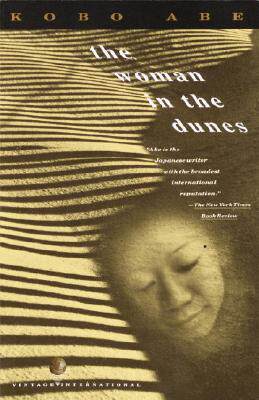 【预售】The Woman in the Dunes