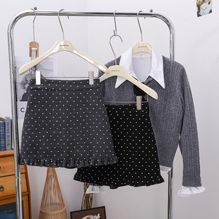 高级感复古波点花边毛呢短裙女2025秋冬新款a字防走光包臀半身裙