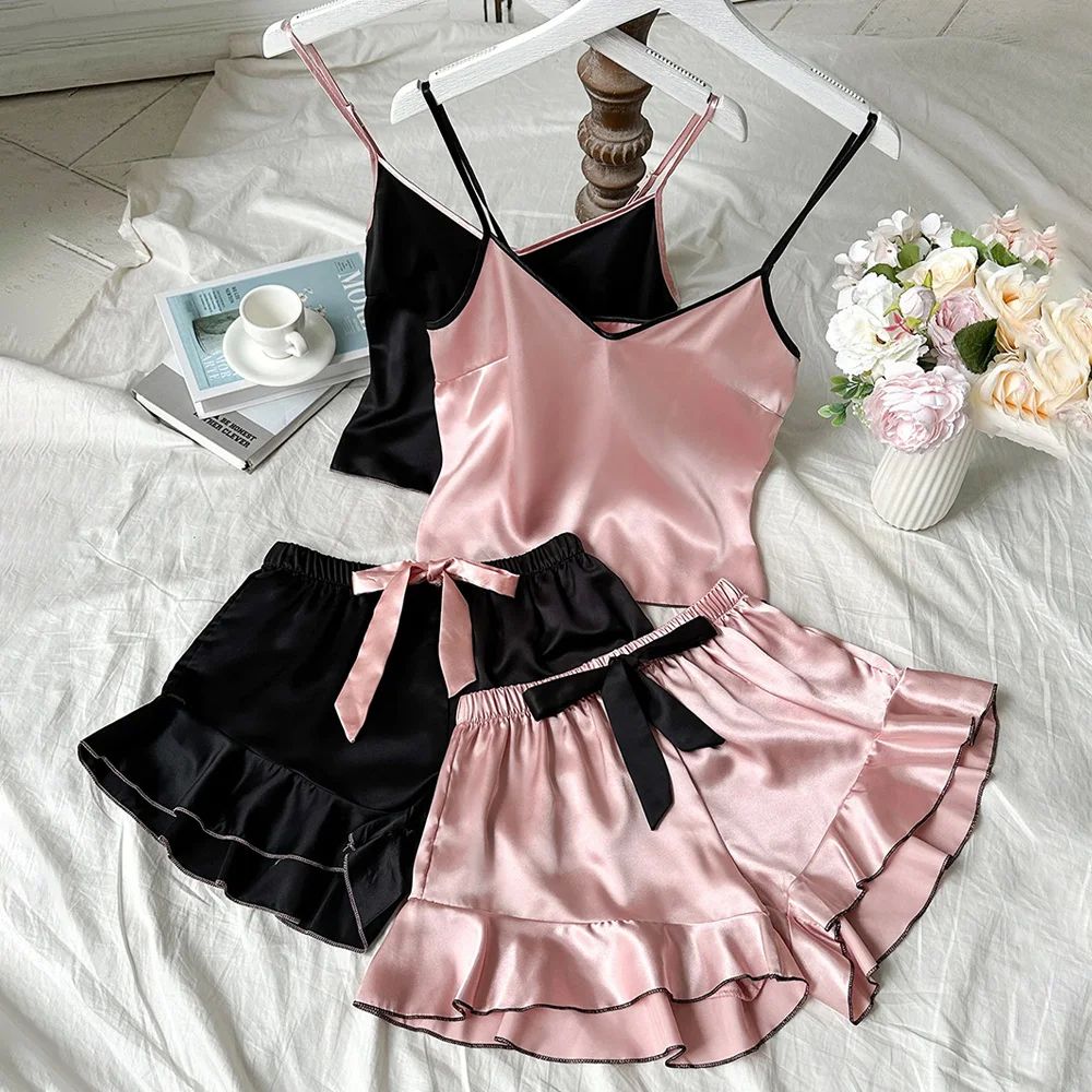 Women's Smooth Satin Pajamas V-Neck T-Shirt Ruffled Edges An