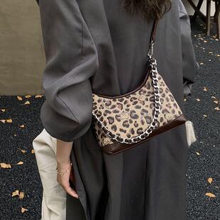 高配版 2025新款 小众豹纹链条腋下百搭单肩手提斜挎包 女式 包包时尚