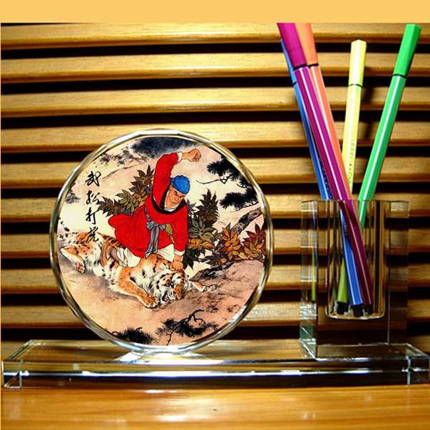 武松摆设纪念品水浒传礼品梁山好汉礼物模型收藏品水晶笔筒摆件