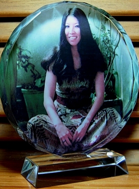 三毛纪念品陈懋平礼物女作家礼品人偶模型装饰品收藏摆设水晶摆件