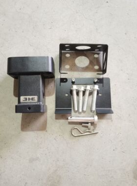 陆巡拖车方口 拖车臂