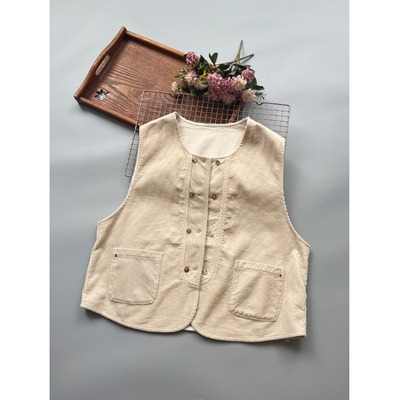 日系小众灯芯绒马甲背心女春秋叠穿无袖坎肩双排扣上衣马夹短外套