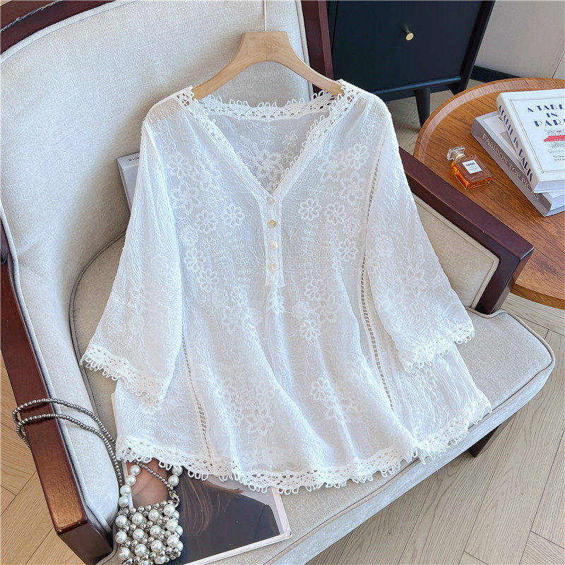 高级蕾丝刺绣七分袖衬衫女2026春季大码胖mm宽松V领薄款防晒上衣