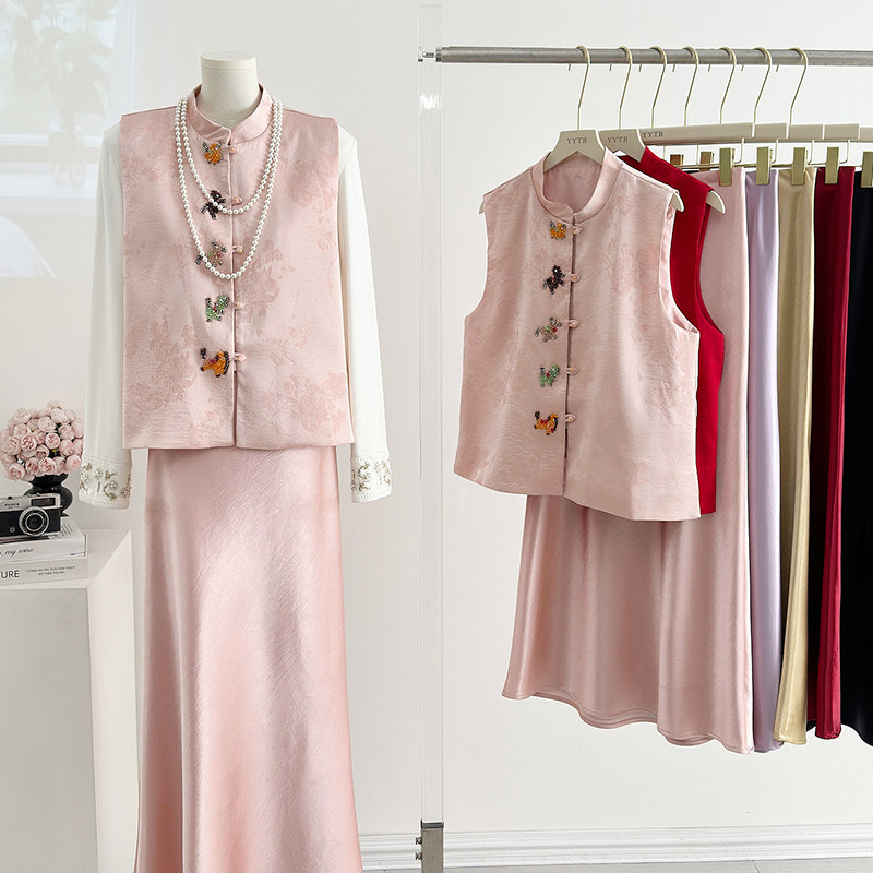 新中式小动物钉珠盘扣提花马甲女春秋内搭打底衫半身裙国风三件套,女装/女士精品,时尚套装,淘宝优惠券,粉丝福利购,淘宝优惠卷