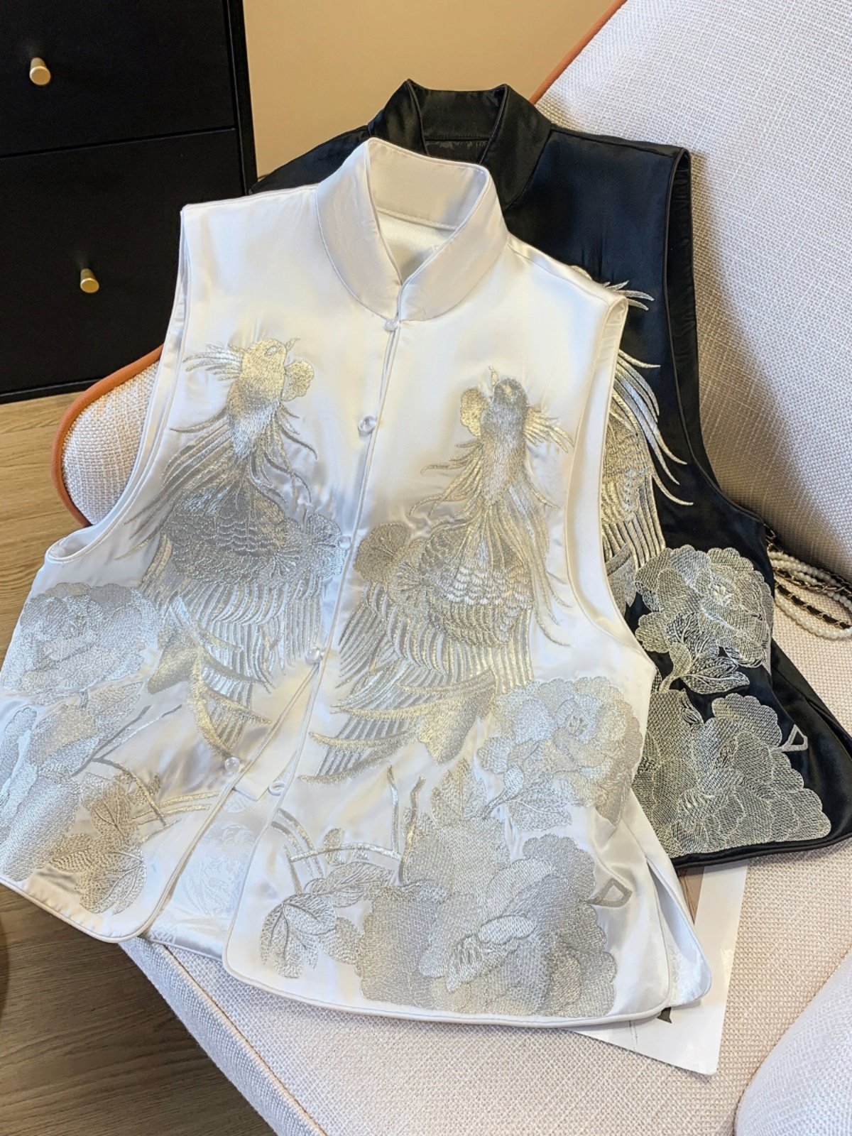 NEW CHINESE STYLE DISC BUCKLE ACETATE FORGING EMBROIDERED VEST VEST WOMENS SPRING AND SUMMER CLOTHES RETRO NATIONAL TIDE SLEEVELESS SHOULDERS