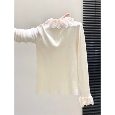 法式蕾丝花边拼接软糯针织打底衫女冬季新款修身显瘦内搭长袖上衣