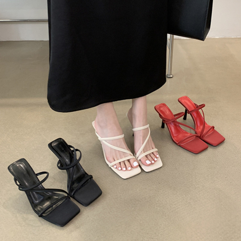 法式小众方头露趾凉拖鞋女夏外穿仙女风细跟气质一字带高跟凉鞋女