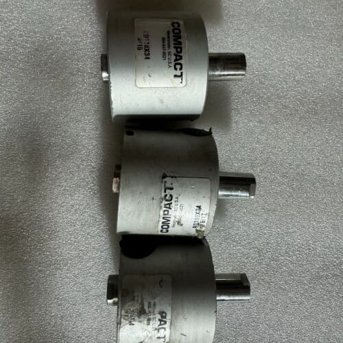 议价COMPACCT气缸 RD11BX34. 有三个可维修