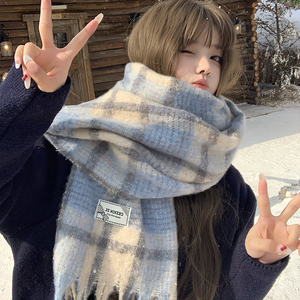 格纹围巾女冬季氛围感时尚披肩保暖韩系高级感流苏马海毛加厚围脖