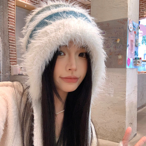 艾佳微毛绒绒雷锋帽女秋冬