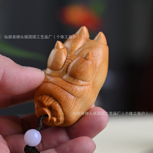 崖柏木雕仿真猪蹄栩栩如生诸事如意手把件金榜题名高考学生礼物批