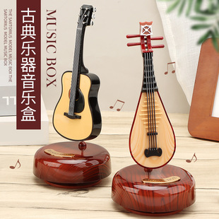 旋转提琴音乐盒吉他乐器八音盒萨克斯模型办公客厅创意摆件礼物
