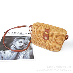 越南藤编斜跨包女士包旅游渡假单肩包休闲复古风小圆包百搭编织包