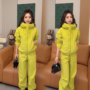 2026春季新款高级感休闲运动套装女连帽拉链显瘦两件套小个子穿搭