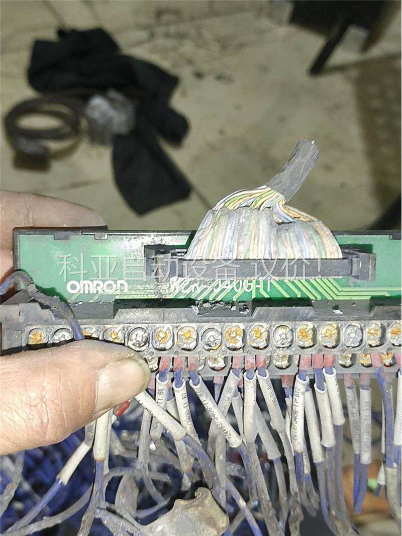 omron欧姆龙 XW2R-J40G-T 三个XW2B-40(议价)