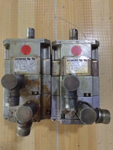 西门子伺服电机1FK6040 1TB0 2台 实 6AK71