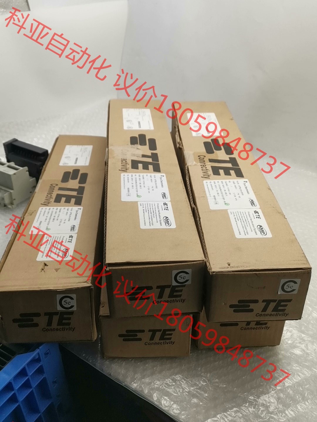 5个AMP安普超五类24口配线架，货号0-0406330-1