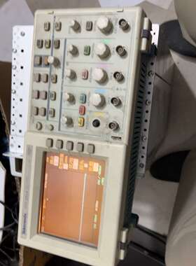 泰克TDS2014数字示波器，4通道，带宽100M， 各功能(议价)