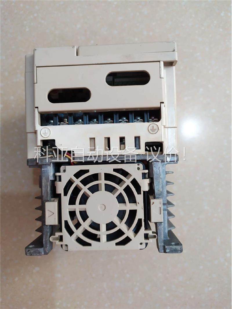 3G3MV-A2022 欧姆龙变频器 220V 2.2KW(议价)