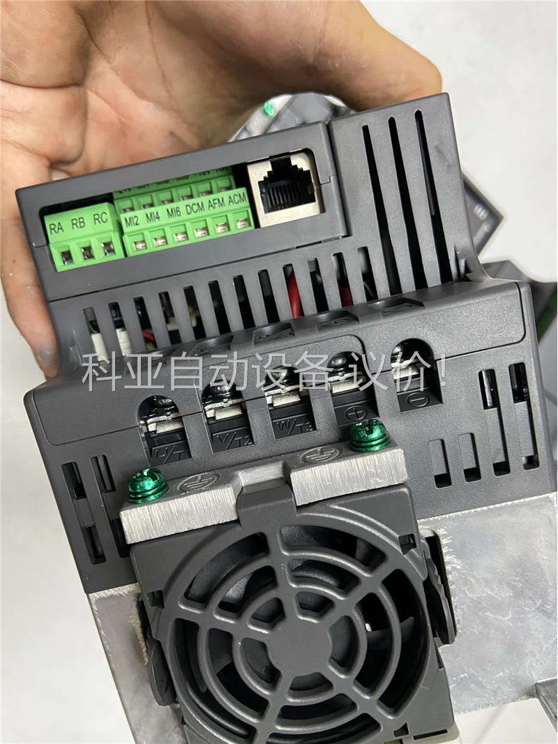 VFD022EL23A，台达变频器，功能包好，拍，运费(议价)