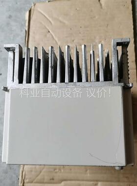 伟创变频器AC80B-T3-5R5G少盖子，壳子有裂纹，(议价)