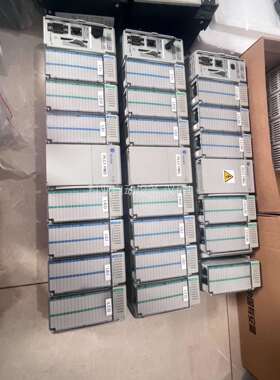 1769系列PLC 主机L32E 1769-IQ32有4个1（议价）