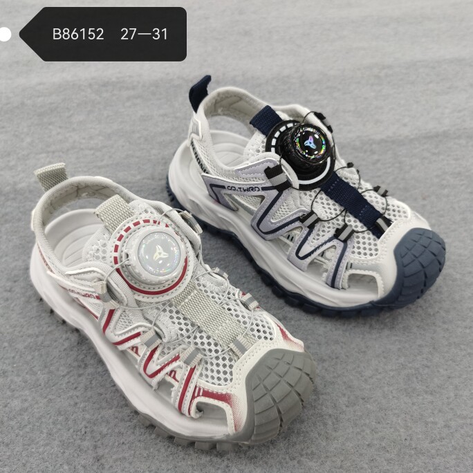 2026夏季新款童鞋小男孩旋转纽扣沙滩运动鞋时尚潮童防滑儿童凉鞋