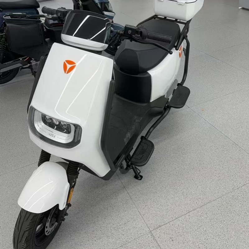 雅迪冠能G25D电动车外壳前围挡风边条侧板后泥板大灯尾灯原厂配件