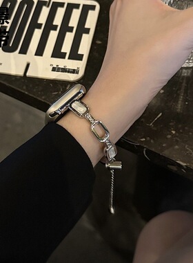 适用苹果手表applewatch78s9代方块贝母镶钻手镯款表带小众高级感