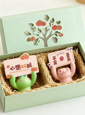 新中式卡通树脂桌面摆件礼盒祝福
