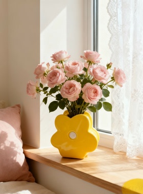 可爱花朵造型陶瓷花瓶摆件