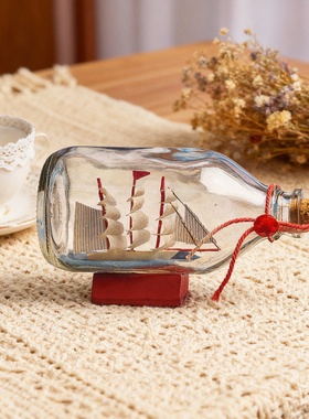 复古玻璃瓶中船手工桌面摆件