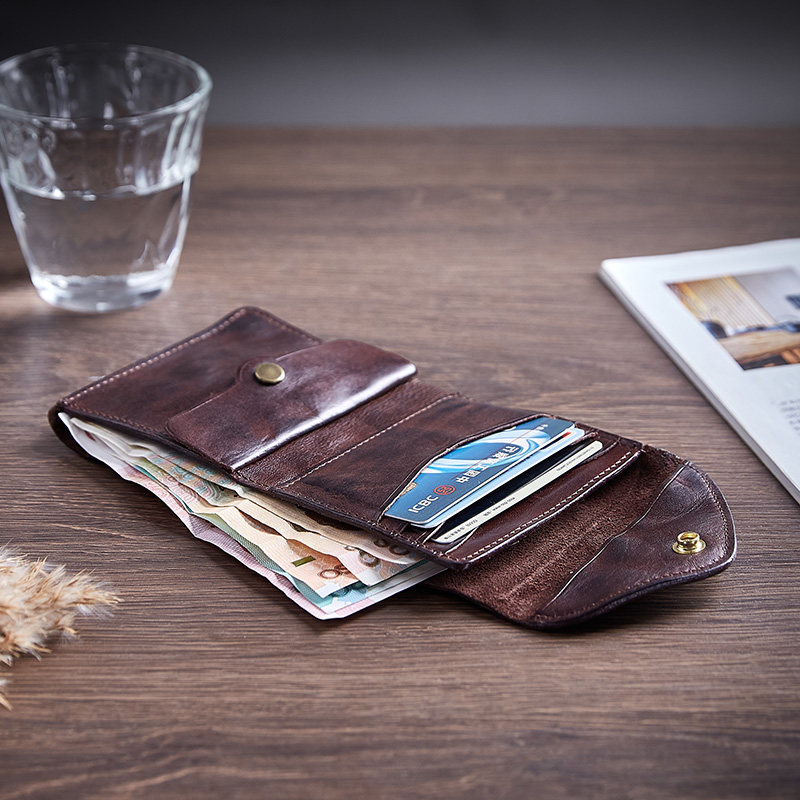复古短款搭扣皮夹男士头层牛皮钱包真皮男包简约褶皱植鞣皮钱夹1