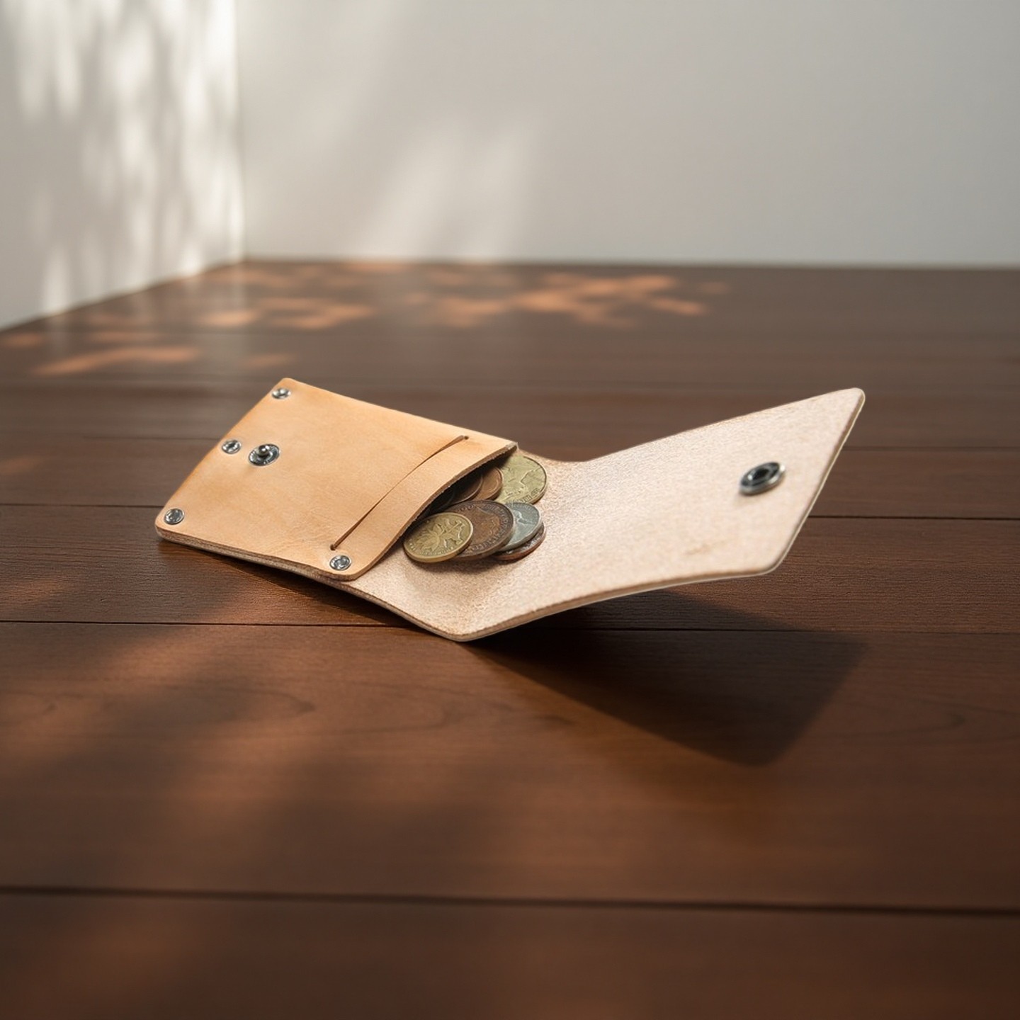 原创手工超薄卡包男士真皮迷你钱包头层牛皮短款简约休闲搭扣钱包