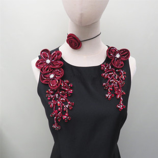 高级感胸花胸针缎面花朵枝丫缠绕水晶钻气质套装百搭西装别针配饰